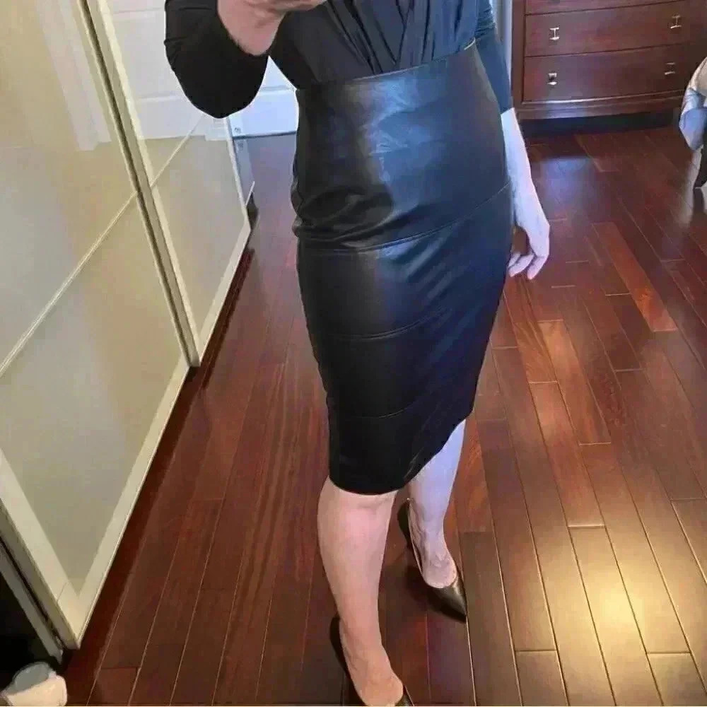 Reitman’s Black Faux Leather Pencil Skirt High Waisted Size 4 - Picture 15 of 16